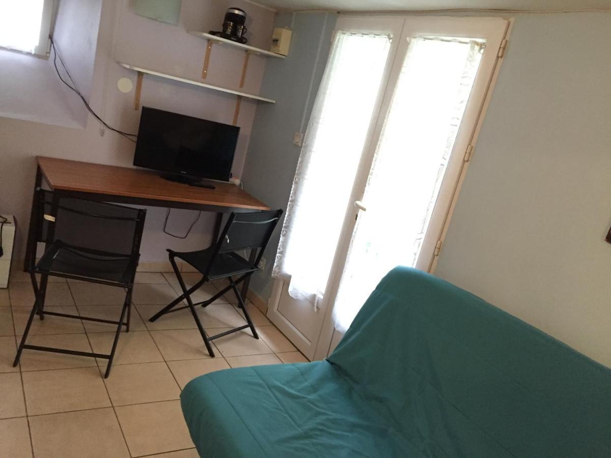 Charmant Studio Equipe Proche Paris Et Versailles Chaville Luaran gambar
