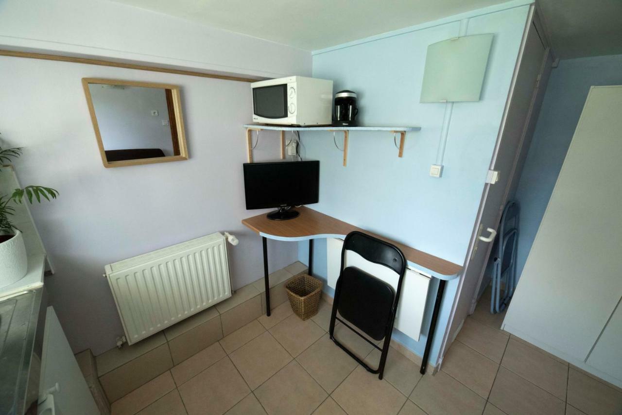 Charmant Studio Equipe Proche Paris Et Versailles Chaville Luaran gambar
