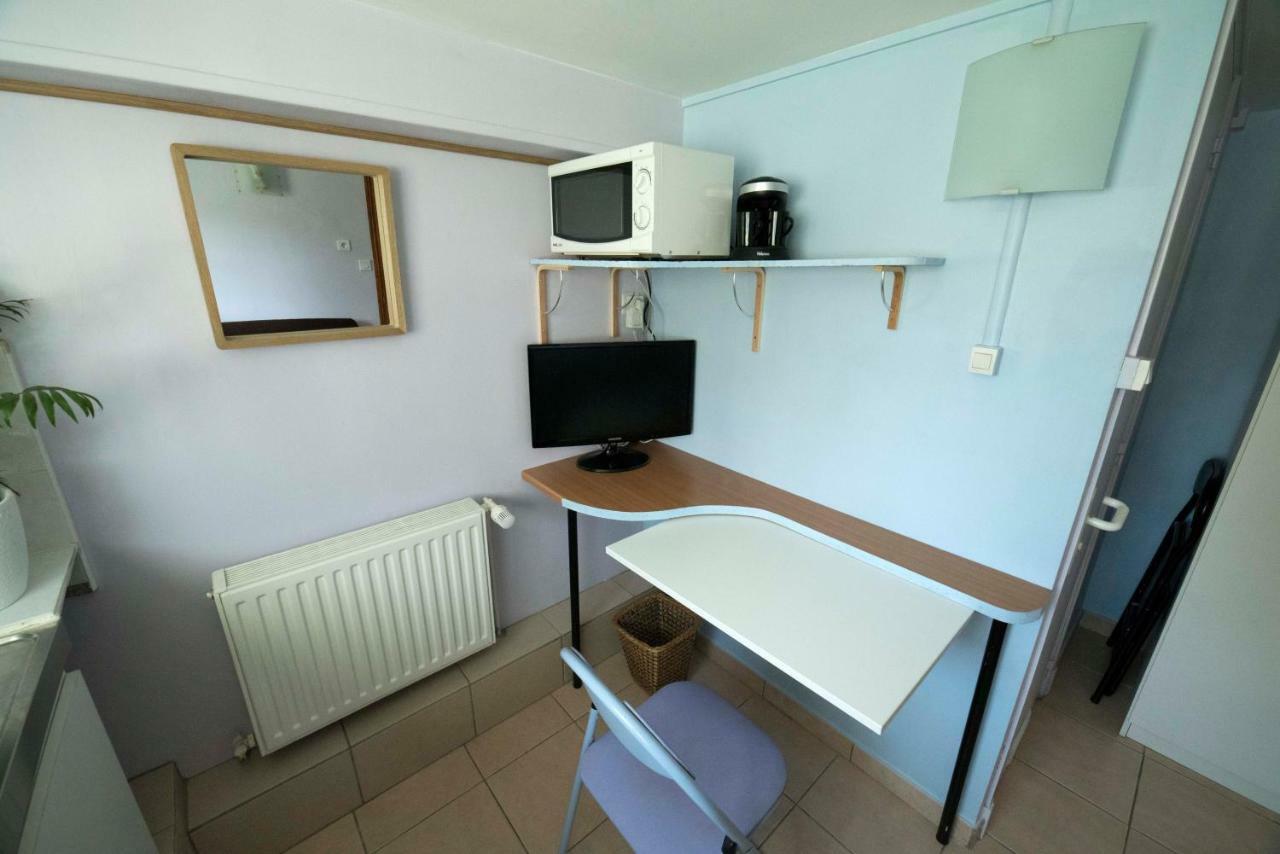 Charmant Studio Equipe Proche Paris Et Versailles Chaville Luaran gambar