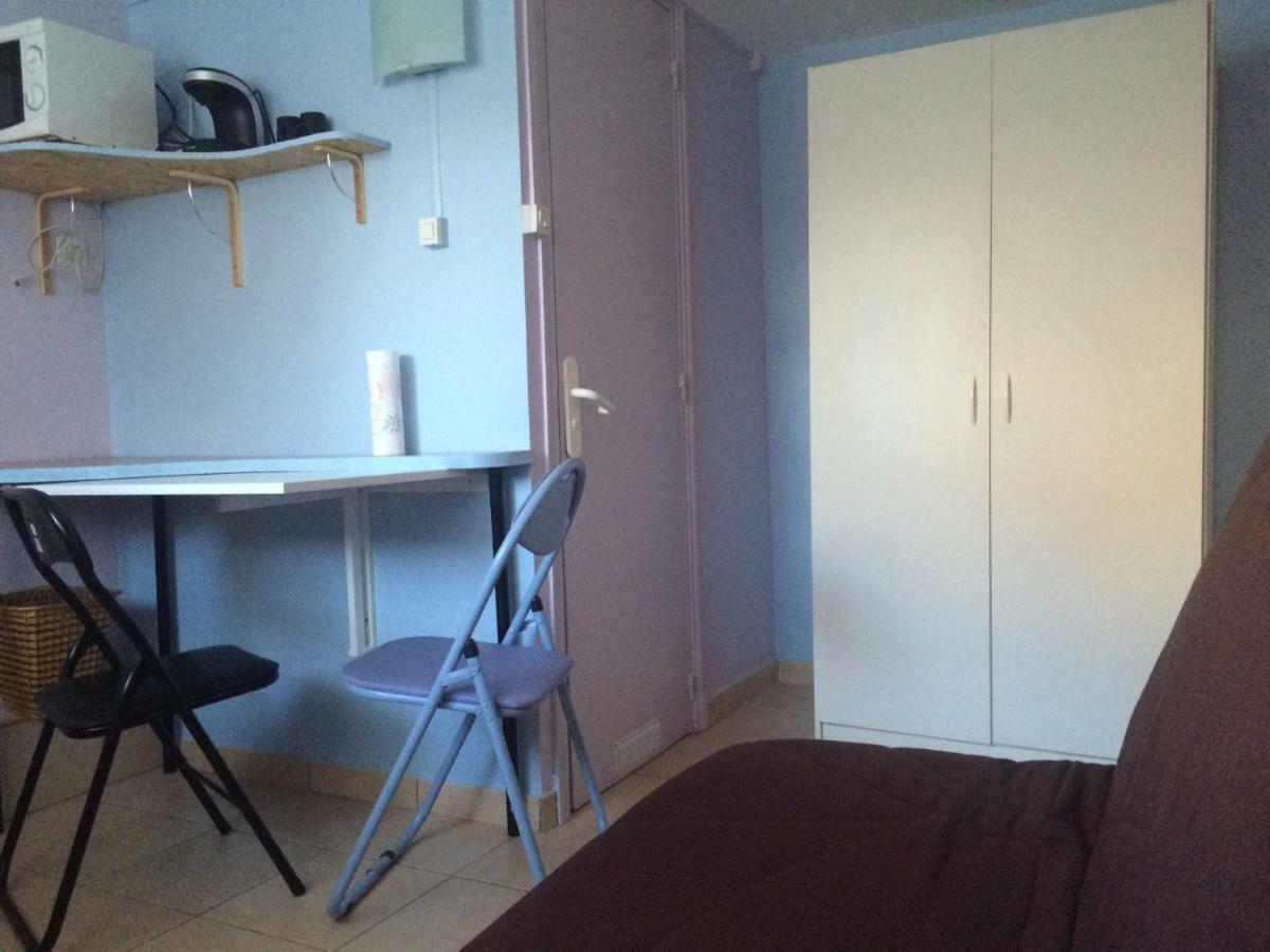 Charmant Studio Equipe Proche Paris Et Versailles Chaville Luaran gambar