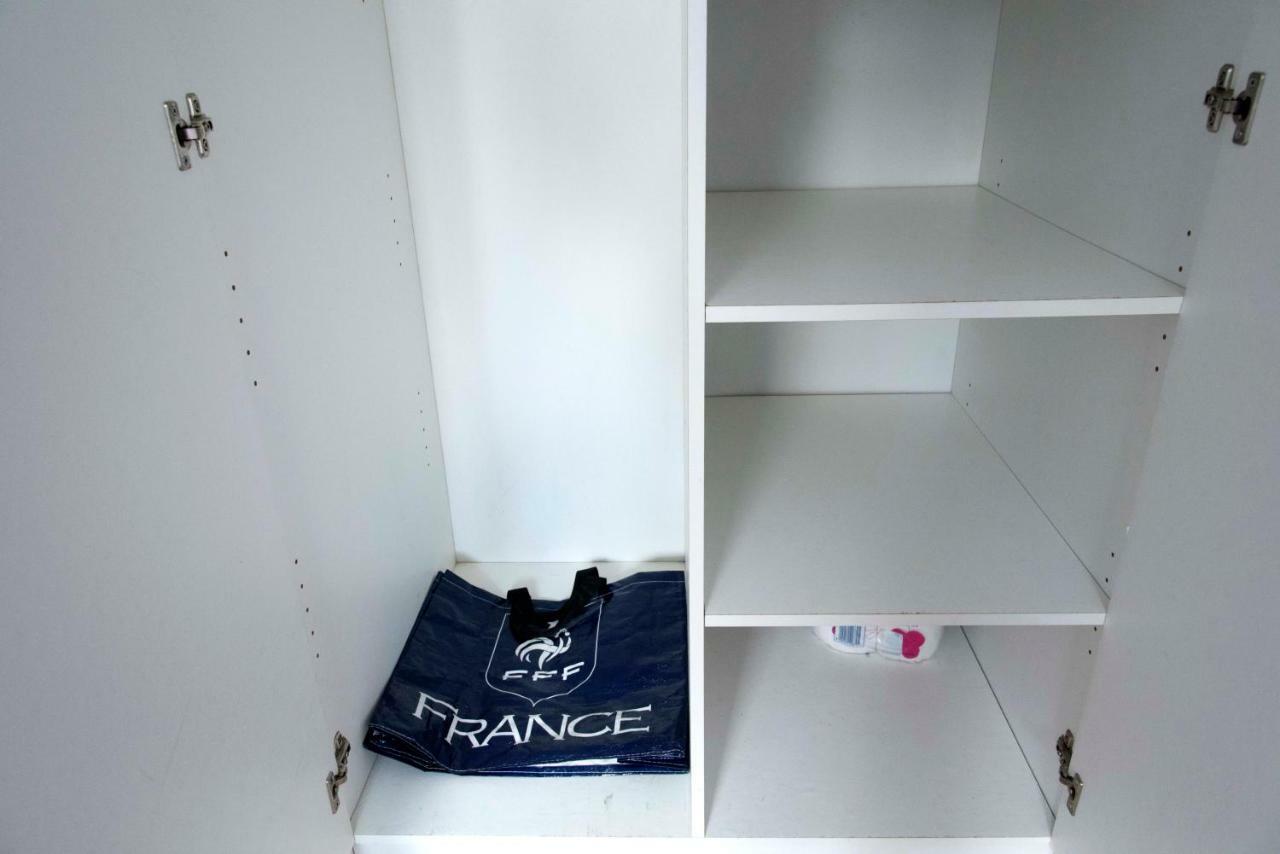 Charmant Studio Equipe Proche Paris Et Versailles Chaville Luaran gambar